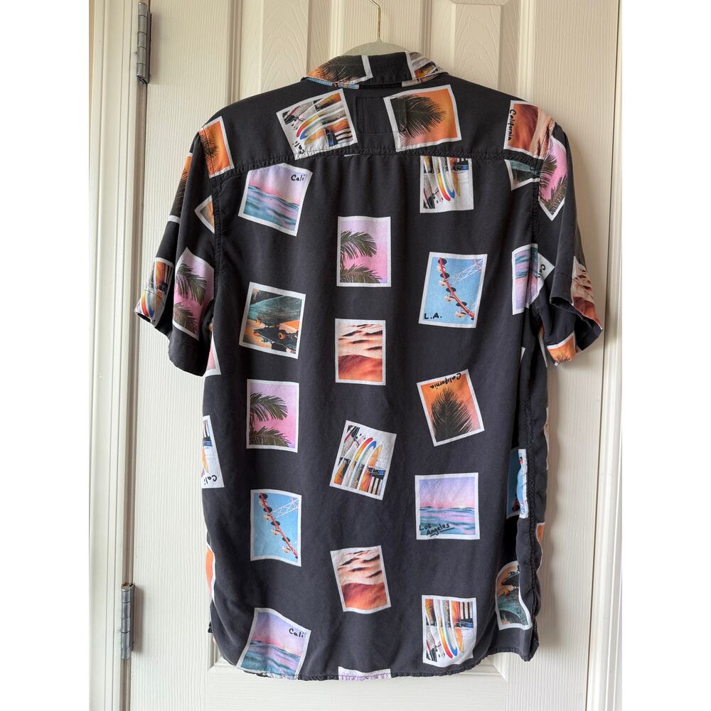 Hollister California Men's Large Epic Flex Button-Up Short Sleeve Cali Photos - Picture 9 of 11